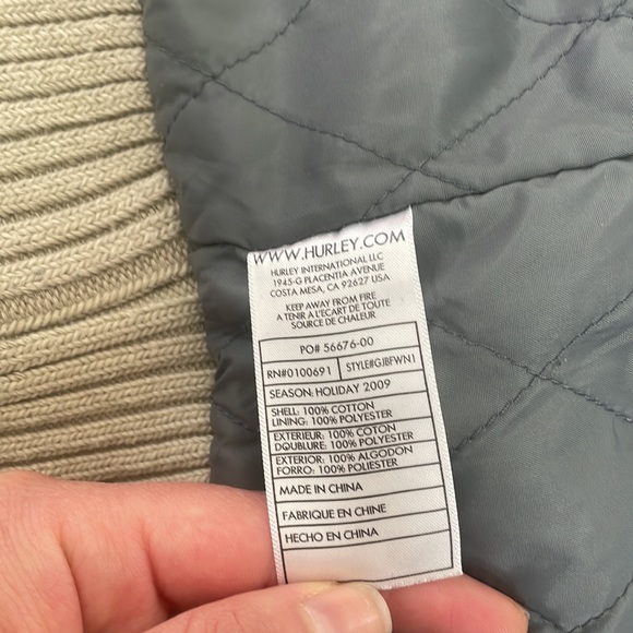 Early 2000s Hurley Plaid insulated jacket with removable hood SMALL - Picture 9 of 10